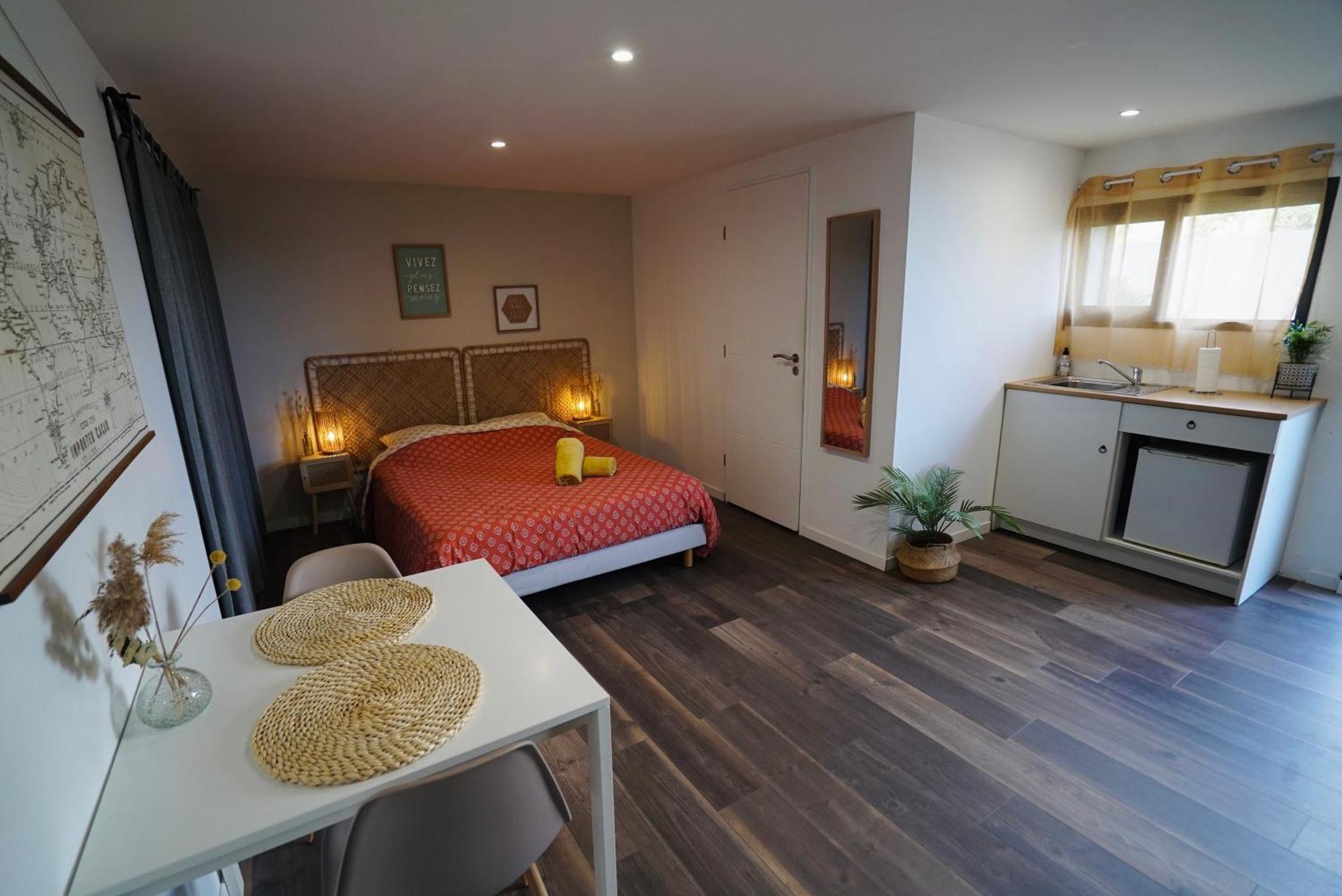 Independant A 20min Des Plages Apartment